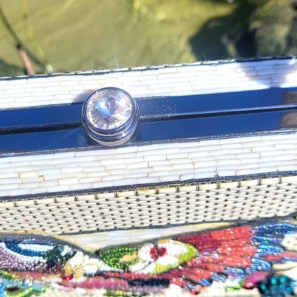 Mary frances spread your wings hummingbird bag - Picture 4 of 15